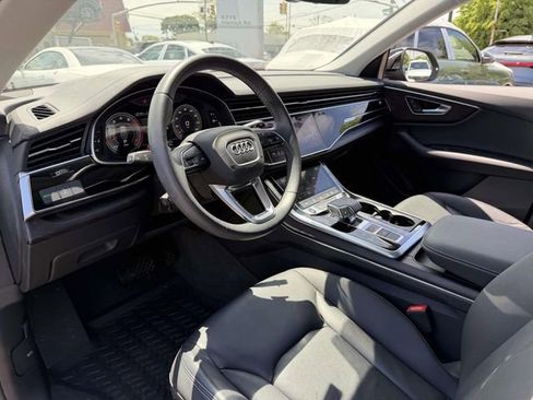 Used 2023 Audi Q8 Premium w/ Convenience Package AWD/4WD image 9