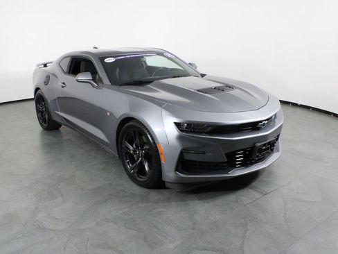 Used 2021 Chevrolet Camaro SS image 12