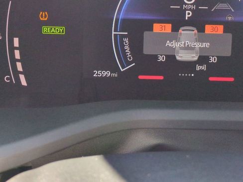 Used 2025 Toyota Camry SE image 27