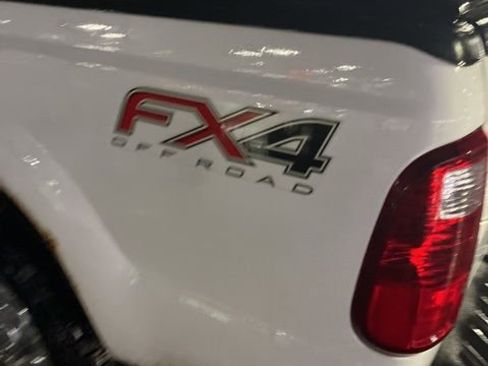 Used 2016 Ford F250 XLT w/ XLT Premium Package image 13