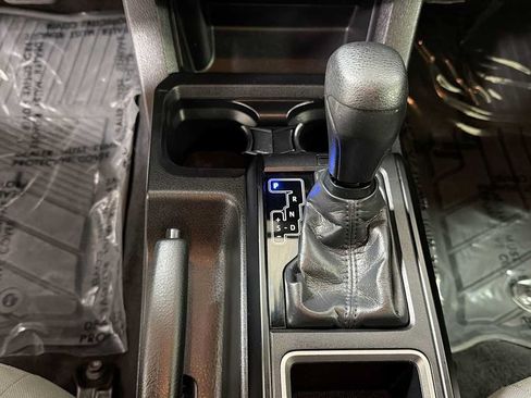 Certified 2022 Toyota Tacoma SR RWD image 21