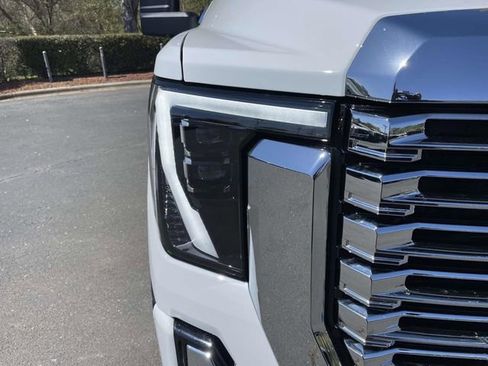 Used 2026 GMC Sierra 2500 Denali w/ Technology Package image 39