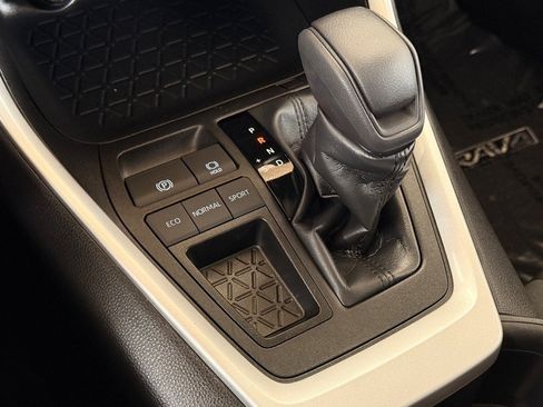 Used 2023 Toyota RAV4 XLE w/ Convenience Package image 23