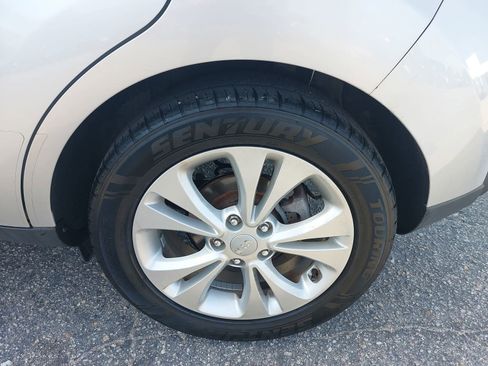 Used 2015 Kia Soul + FWD image 30