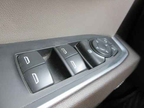 Certified 2022 Chevrolet Silverado 1500 RST AWD/4WD image 29