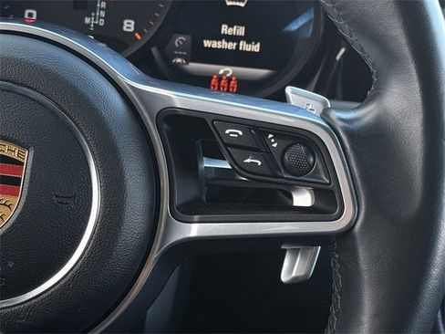 Used 2020 Porsche Macan image 13