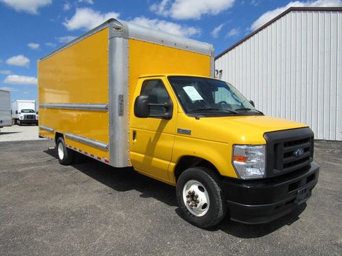 Used 2021 Ford E-350 and Econoline 350 Super Duty image 8