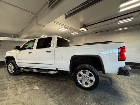 Used 2019 GMC Sierra 2500 SLT w/ Snow Plow Prep Package image 7