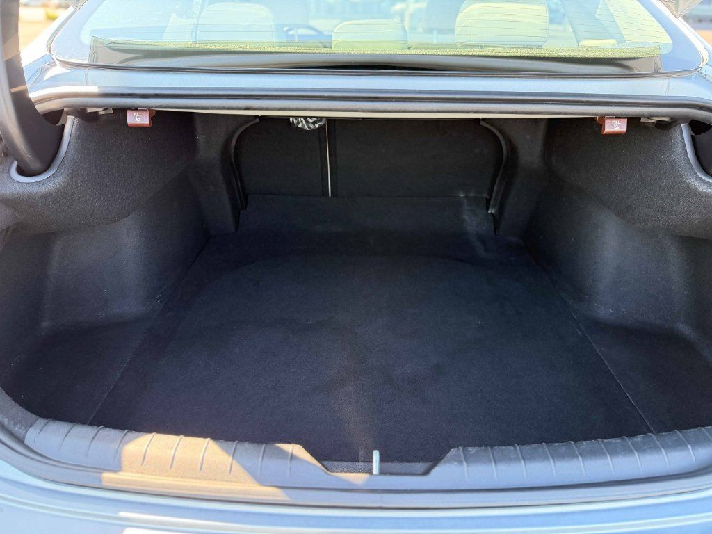 Used 2024 Nissan Altima 2.5 SV FWD image 15