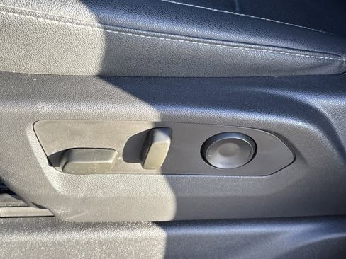 Used 2022 GMC Sierra 1500 SLT image 22