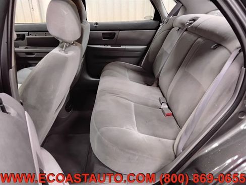 Used 2004 Ford Taurus SE FWD image 13