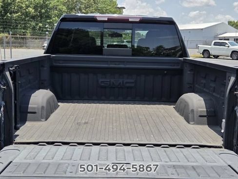 Used 2022 GMC Sierra 1500 SLT AWD/4WD image 13