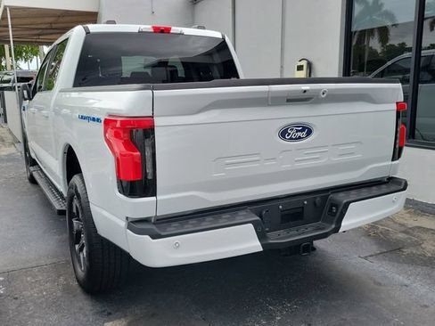Used 2025 Ford F150 Lightning Flash AWD/4WD image 4