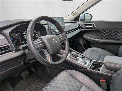 Used 2024 Mitsubishi Outlander SEL image 9