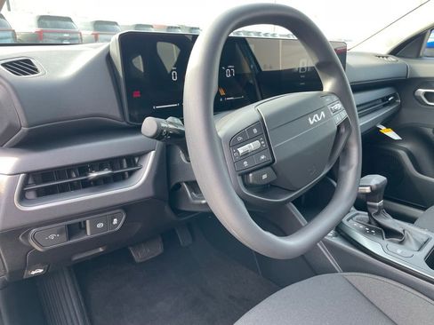New 2026 Kia K4 FWD image 9