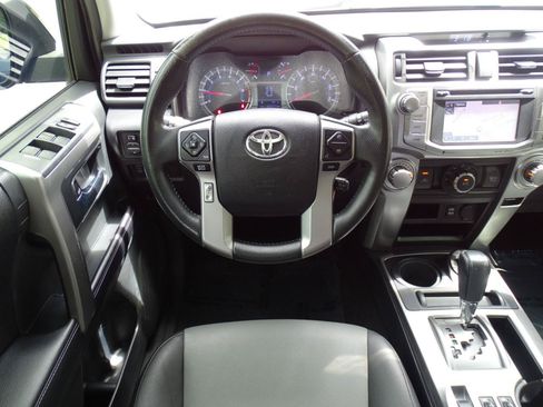 Used 2016 Toyota 4Runner SR5 Premium AWD/4WD image 24