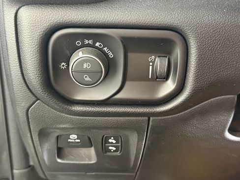 Used 2021 RAM 1500 Big Horn AWD/4WD image 31