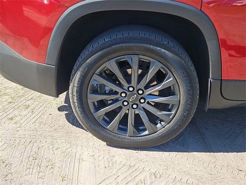 Used 2023 Chevrolet Traverse RS image 5