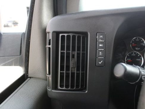Used 2022 Chevrolet Express 2500 w/ Driver Convenience Package RWD image 6