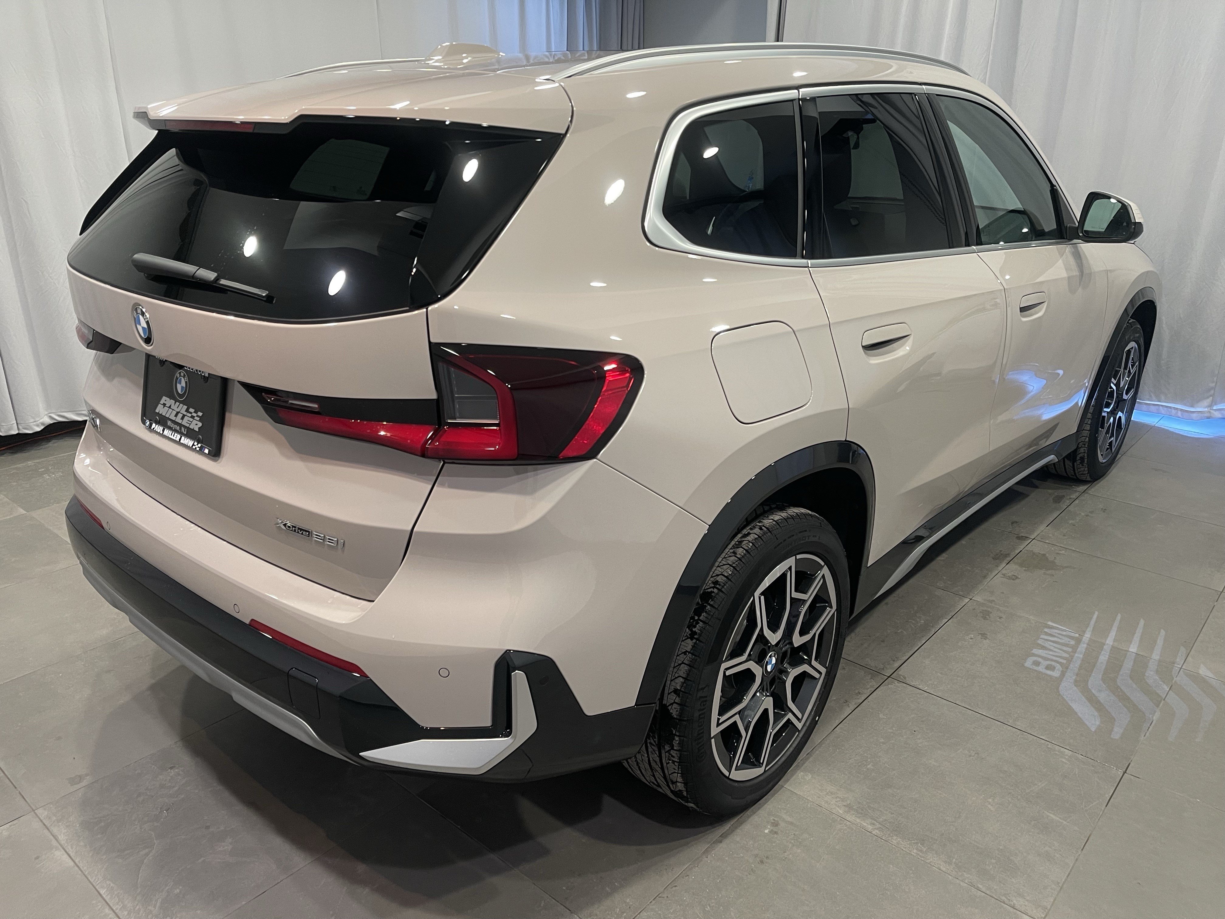 New 2026 BMW X1 xDrive28i w/ Convenience Package AWD/4WD image 6