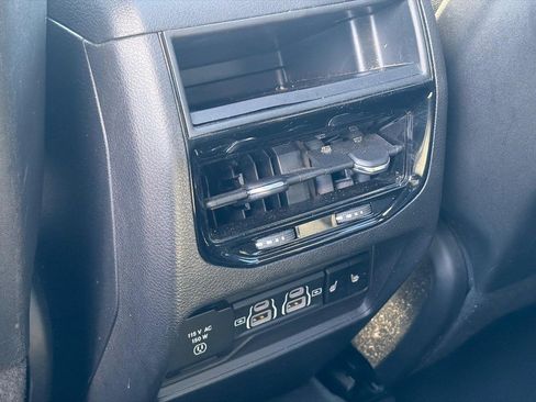 Used 2024 Jeep Grand Cherokee Limited 4xe AWD/4WD image 11