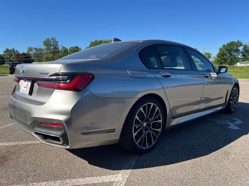 Used 2020 BMW 750i xDrive w/ Executive Package AWD/4WD image 6