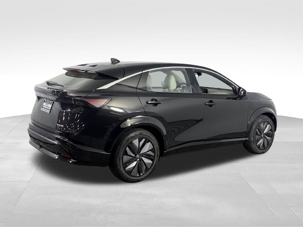 Used 2023 Nissan Ariya FWD image 7