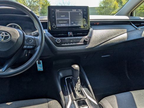 Used 2022 Toyota Corolla LE FWD image 20