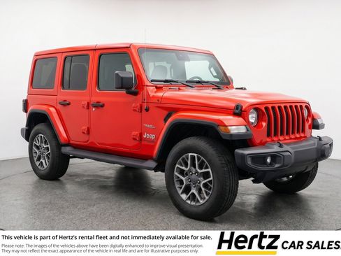 Used 2025 Jeep Wrangler Sahara image 1