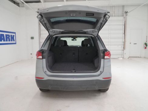 Used 2024 Chevrolet Equinox LS w/ Driver Confidence II Package FWD image 7