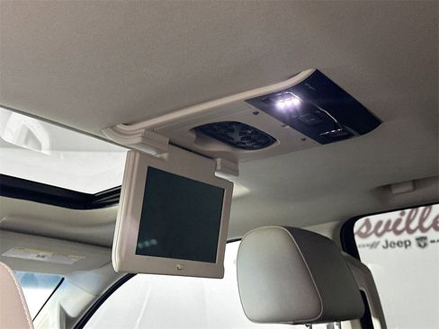 Used 2018 Chevrolet Tahoe Premier image 23