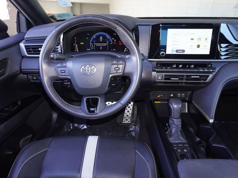 Certified 2025 Toyota Camry SE image 10