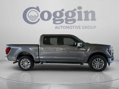 Used 2025 Ford F150 Lariat w/ Equipment Group 501A Mid AWD/4WD image 6