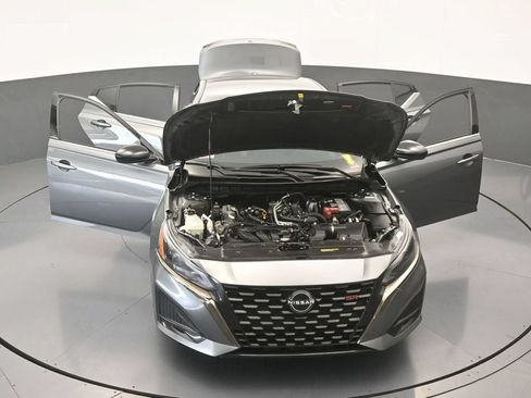 Used 2024 Nissan Altima 2.5 SR FWD image 67