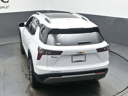 New 2026 Chevrolet Equinox LT FWD image 35