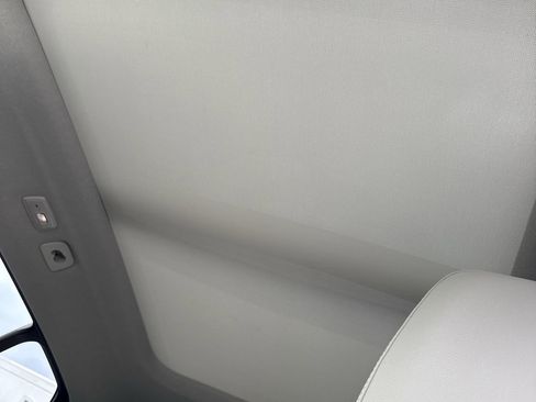 New 2026 Volvo XC40 B5 Ultra w/ Protection Package Premier image 16