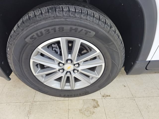 Used 2023 Chevrolet Traverse LT FWD image 25