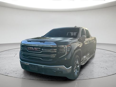 Used 2024 GMC Sierra 1500 SLT w/ SLT Premium Plus Package AWD/4WD image 5