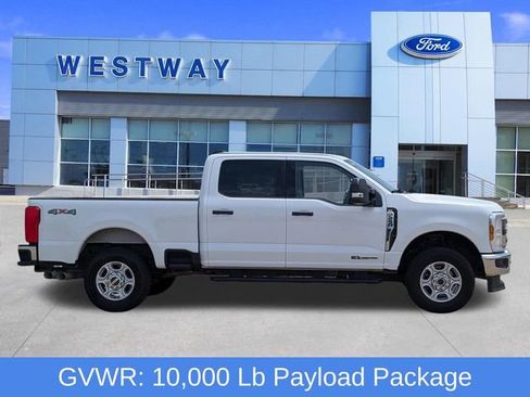 Used 2025 Ford F250 XLT AWD/4WD image 2