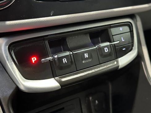 Used 2022 GMC Terrain SLT image 22