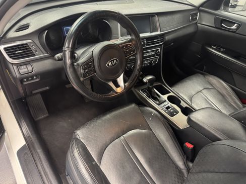 Used 2017 Kia Optima EX FWD image 8