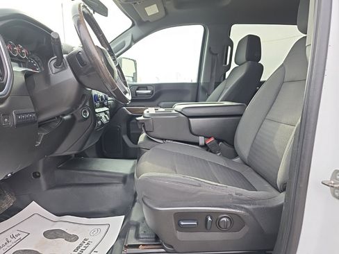 Used 2022 Chevrolet Silverado 2500 LT w/ Convenience Package image 15