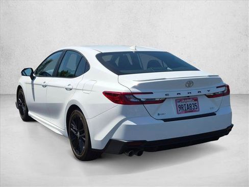 Used 2025 Toyota Camry SE w/ Convenience Package FWD image 7