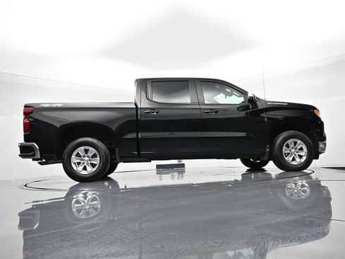 Used 2025 Chevrolet Silverado 1500 LT AWD/4WD image 23