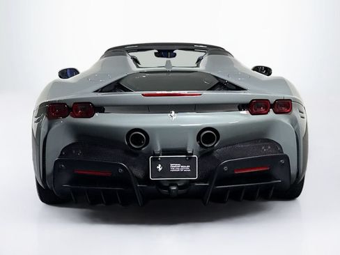 Used 2025 Ferrari SF90 Spider AWD/4WD image 8