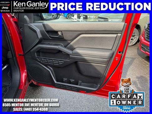 Used 2025 Toyota Tacoma SR AWD/4WD image 24