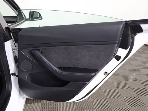 Used 2021 Tesla Model 3 Long Range image 28