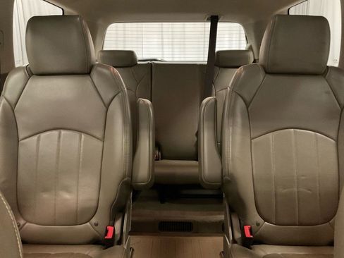 Used 2013 GMC Acadia Denali image 33