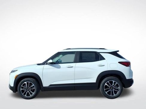 New 2026 Chevrolet TrailBlazer LT w/ Convenience Package FWD image 7