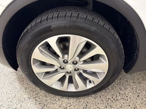 Used 2020 Buick Encore Preferred w/ Safety Package image 5